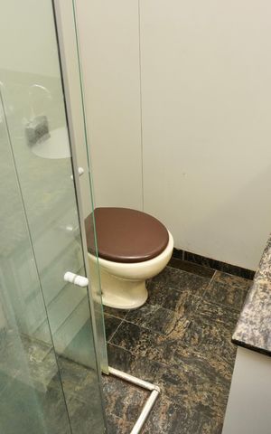 Apartamento para alugar com 192m², 3 quartos e 2 vagas Apartamento para alugar com 192m², 3 quartos e 2 vagasBanheiro Social
