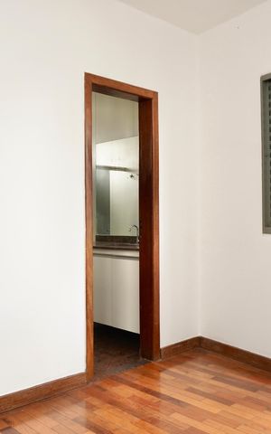 Apartamento para alugar com 192m², 3 quartos e 2 vagas Apartamento para alugar com 192m², 3 quartos e 2 vagasSuíte