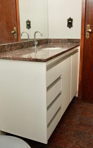 Apartamento para alugar com 192m², 3 quartos e 2 vagas Apartamento para alugar com 192m², 3 quartos e 2 vagasBanheiro da Suíte