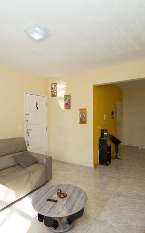 Apartamento à venda com 128m², 3 quartos e 2 vagas Apartamento à venda com 128m², 3 quartos e 2 vagasSALA