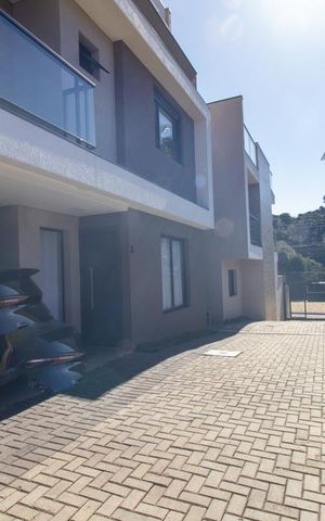 Casa à venda com 166m², 3 quartos e 1 vaga Casa à venda com 166m², 3 quartos e 1 vagaÁrea externa