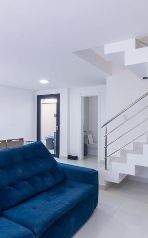 Casa à venda com 166m², 3 quartos e 1 vaga Casa à venda com 166m², 3 quartos e 1 vagaSala