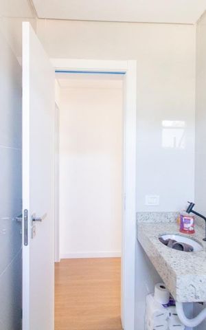 Casa à venda com 166m², 3 quartos e 1 vaga Casa à venda com 166m², 3 quartos e 1 vagaBanheiro Social 1