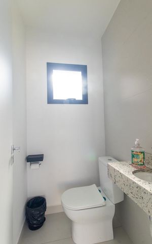 Casa à venda com 166m², 3 quartos e 1 vaga Casa à venda com 166m², 3 quartos e 1 vagaLavabo 2