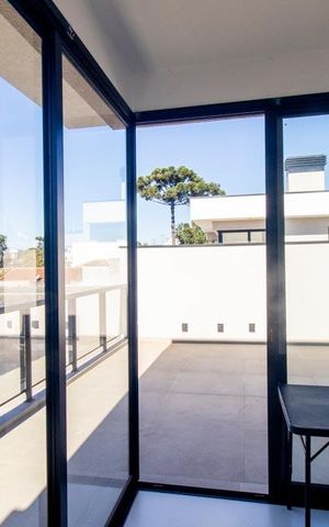Casa à venda com 166m², 3 quartos e 1 vaga Casa à venda com 166m², 3 quartos e 1 vagaEscritório
