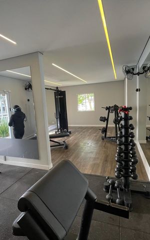 Apartamento à venda com 36m², 2 quartos e 1 vaga Apartamento à venda com 36m², 2 quartos e 1 vagaAcademia