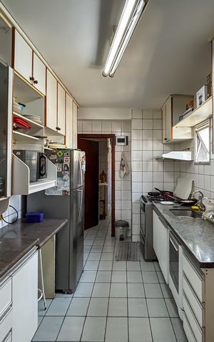Apartamento à venda com 145m², 4 quartos e 2 vagas