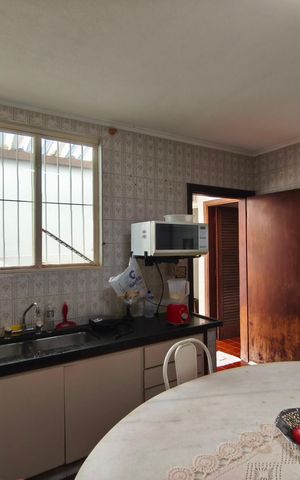 Casa à venda com 255m², 3 quartos e 3 vagas Casa à venda com 255m², 3 quartos e 3 vagasCozinha