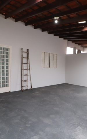 Casa para alugar com 70m², 2 quartos e 5 vagasGaragem