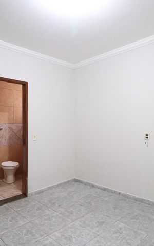 Casa para alugar com 70m², 2 quartos e 5 vagasQuarto 1 - Suíte