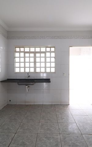 Casa para alugar com 70m², 2 quartos e 5 vagasCozinha