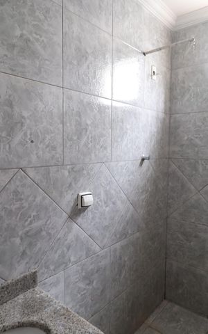 Casa para alugar com 70m², 2 quartos e 5 vagasBanheiro Social