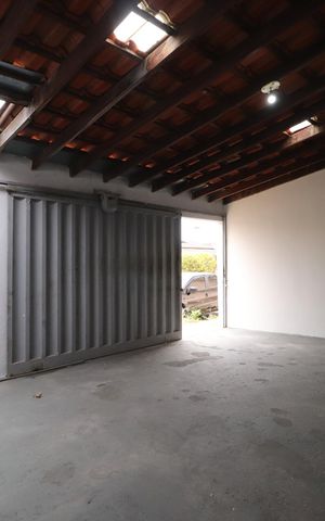 Casa para alugar com 70m², 2 quartos e 5 vagasGaragem