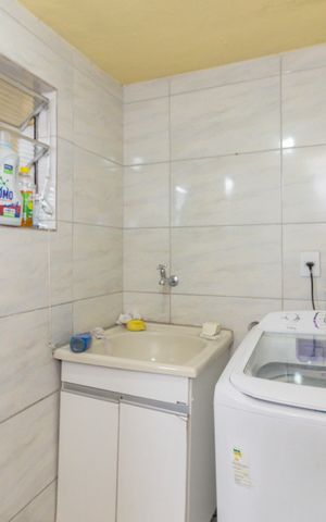 Casa à venda com 400m², 3 quartos e 8 vagas Casa à venda com 400m², 3 quartos e 8 vagasLavanderia