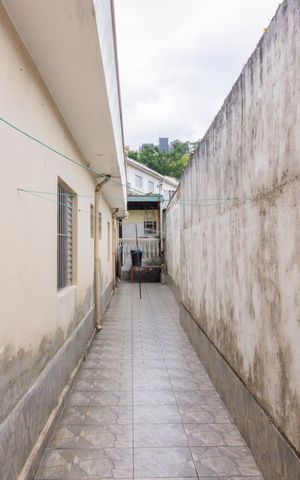 Casa à venda com 400m², 3 quartos e 8 vagas Casa à venda com 400m², 3 quartos e 8 vagasCorredor Externo
