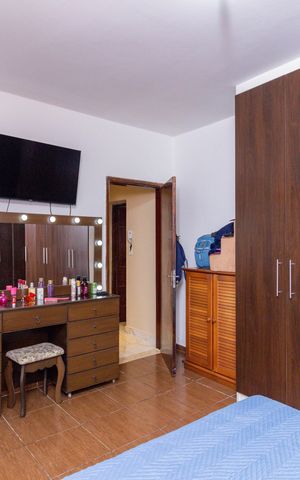 Casa à venda com 400m², 3 quartos e 8 vagas Casa à venda com 400m², 3 quartos e 8 vagasQuarto 2
