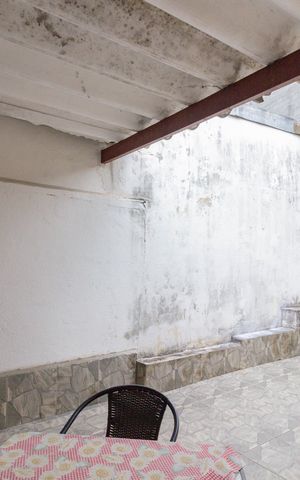 Casa à venda com 400m², 3 quartos e 8 vagas Casa à venda com 400m², 3 quartos e 8 vagasQuintal