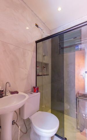 Casa à venda com 400m², 3 quartos e 8 vagas Casa à venda com 400m², 3 quartos e 8 vagasBanheiro Quarto 3