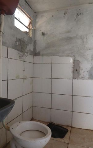 Casa para alugar com 18m², 1 quarto e sem vaga Casa para alugar com 18m², 1 quarto e sem vagaBanheiro