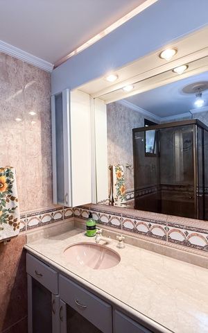 Apartamento à venda com 92m², 3 quartos e 2 vagas Apartamento à venda com 92m², 3 quartos e 2 vagasBanheiro Social
