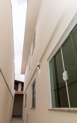 Casa à venda com 125m², 3 quartos e 3 vagas Casa à venda com 125m², 3 quartos e 3 vagasVista externa