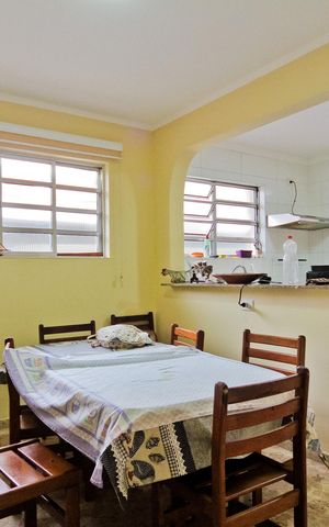 Casa à venda com 400m², 3 quartos e 4 vagas Casa à venda com 400m², 3 quartos e 4 vagasCozinha