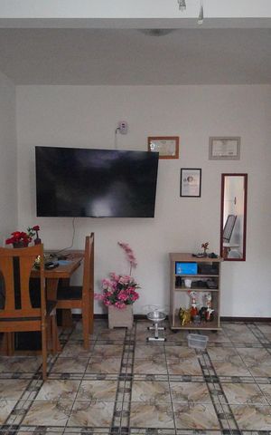 Casa para alugar com 213m², 4 quartos e 2 vagasSala