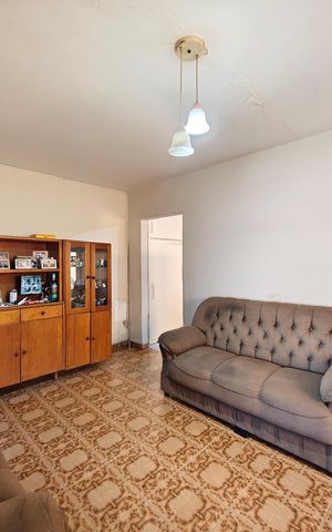 Casa à venda com 220m², 3 quartos e 1 vaga Casa à venda com 220m², 3 quartos e 1 vagaSala