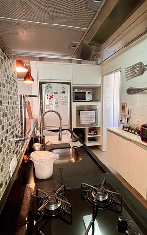 Apartamento à venda com 71m², 2 quartos e 2 vagas Apartamento à venda com 71m², 2 quartos e 2 vagasCozinha