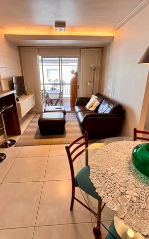 Apartamento à venda com 71m², 2 quartos e 2 vagas Apartamento à venda com 71m², 2 quartos e 2 vagasSala