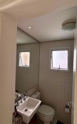 Apartamento à venda com 71m², 2 quartos e 2 vagas Apartamento à venda com 71m², 2 quartos e 2 vagasBanheiro social