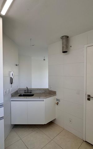 Apartamento para alugar com 80m², 3 quartos e 2 vagas Apartamento para alugar com 80m², 3 quartos e 2 vagasCozinha e Área de Serviço