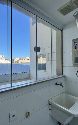 Apartamento para alugar com 80m², 3 quartos e 2 vagas Apartamento para alugar com 80m², 3 quartos e 2 vagasCozinha e Área de Serviço