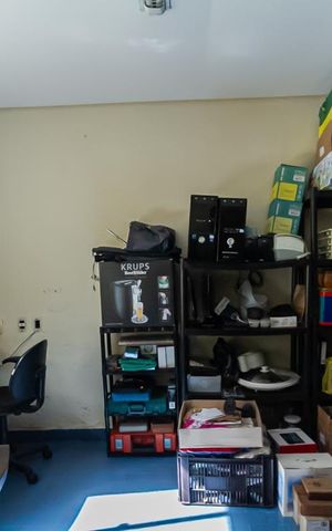 Casa à venda com 195m², 3 quartos e 2 vagas Casa à venda com 195m², 3 quartos e 2 vagasQuarto de Serviço