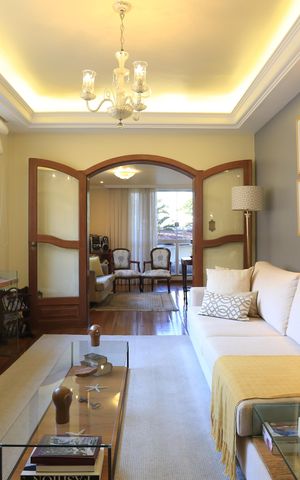 Apartamento à venda com 221m², 4 quartos e 4 vagasSala