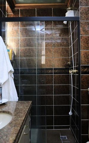 Apartamento à venda com 221m², 4 quartos e 4 vagas Apartamento à venda com 221m², 4 quartos e 4 vagasBanheiro da Suíte