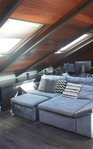 Casa de condomínio para alugar com 300m², 3 quartos e 4 vagasSala de TV