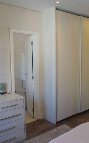 Casa de condomínio para alugar com 300m², 3 quartos e 4 vagasSuite 3