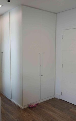 Casa de condomínio para alugar com 300m², 3 quartos e 4 vagasSuite 2