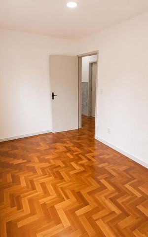 Apartamento à venda com 80m², 4 quartos e sem vaga Apartamento à venda com 80m², 4 quartos e sem vagaQuarto
