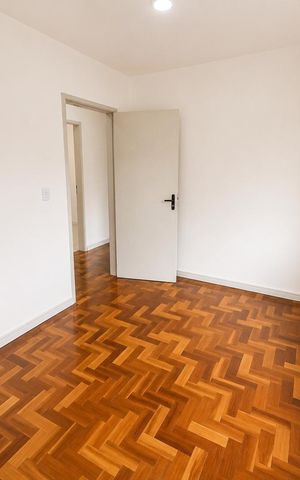 Apartamento à venda com 80m², 4 quartos e sem vaga Apartamento à venda com 80m², 4 quartos e sem vagaQuarto