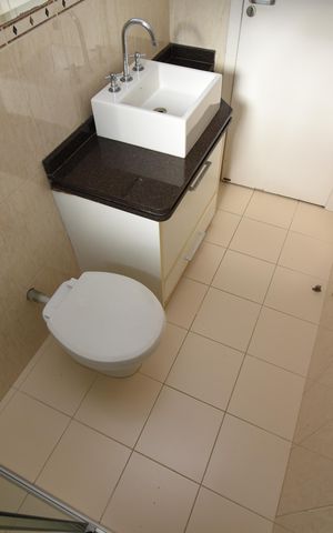 Casa de condomínio para alugar com 190m², 3 quartos e 4 vagasBanheiro 2