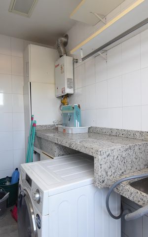 Casa de condomínio para alugar com 190m², 3 quartos e 4 vagasÁrea de Serviço