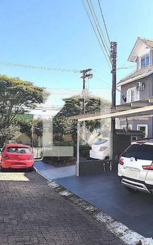Casa de condomínio à venda com 162m², 3 quartos e 2 vagas Casa de condomínio à venda com 162m², 3 quartos e 2 vagasGaragem