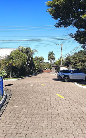 Casa de condomínio à venda com 162m², 3 quartos e 2 vagas Casa de condomínio à venda com 162m², 3 quartos e 2 vagasÁrea externa