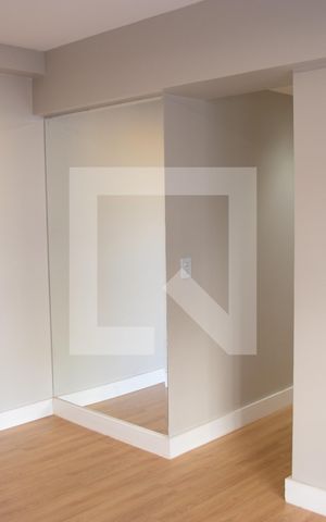 Apartamento à venda com 71m², 3 quartos e 1 vaga Apartamento à venda com 71m², 3 quartos e 1 vagaSala