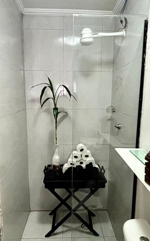 Casa à venda com 390m², 4 quartos e 1 vaga Casa à venda com 390m², 4 quartos e 1 vagaBanheiro 2