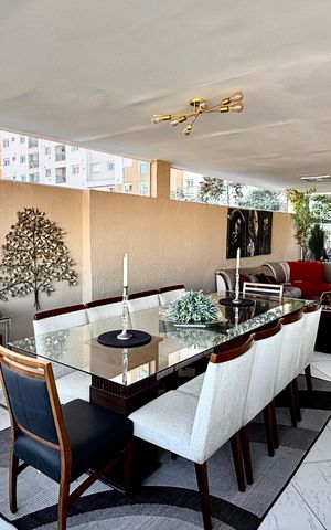 Casa à venda com 390m², 4 quartos e 1 vaga Casa à venda com 390m², 4 quartos e 1 vagaSala de jantar