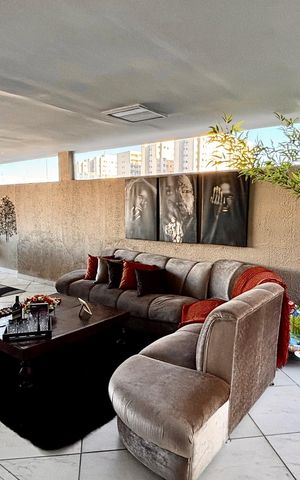 Casa à venda com 390m², 4 quartos e 1 vaga Casa à venda com 390m², 4 quartos e 1 vagaSala de jantar