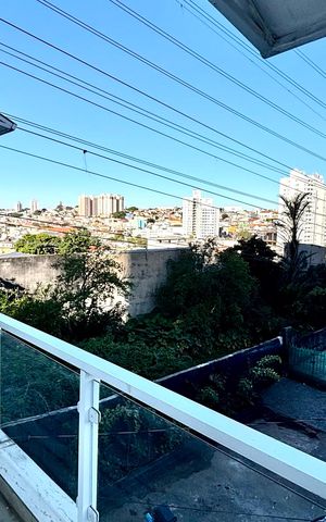 Casa à venda com 390m², 4 quartos e 1 vaga Casa à venda com 390m², 4 quartos e 1 vagaVaranda